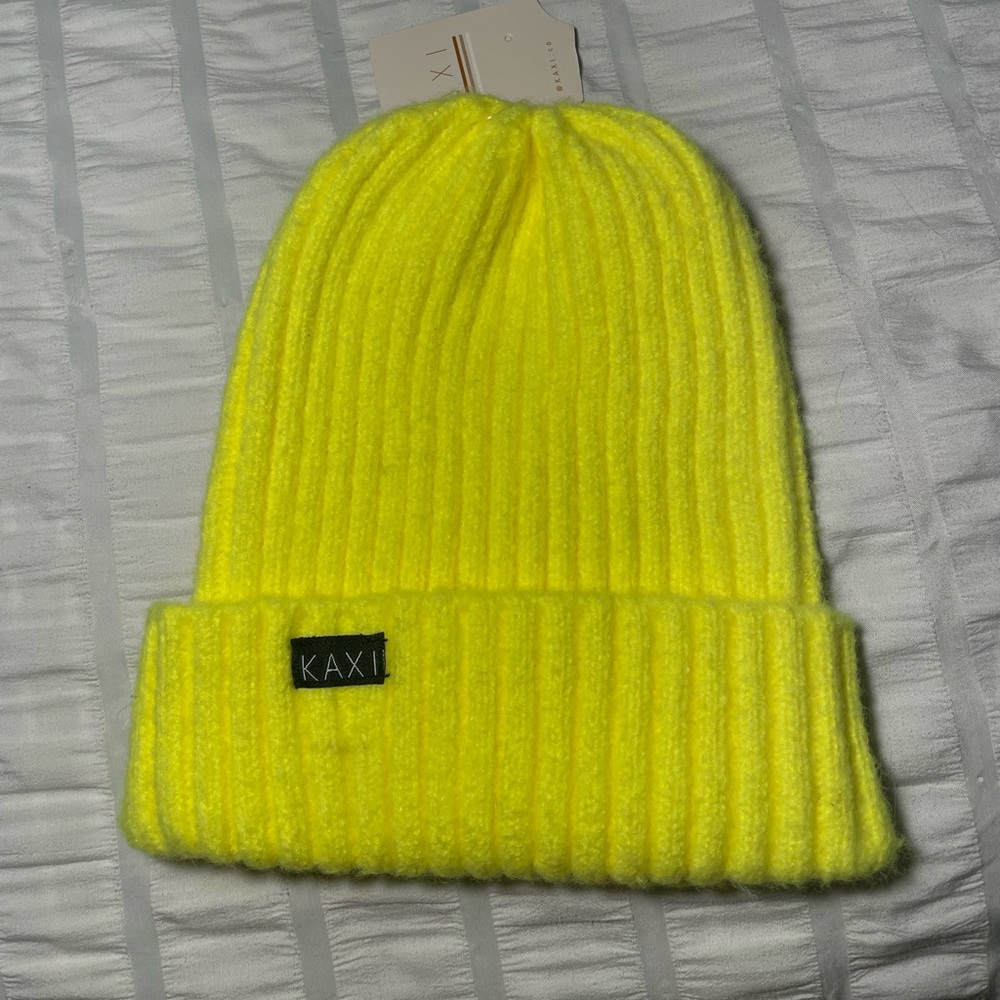 KAXI 💛 Highlighter yellow ribbed knit beanie NWT